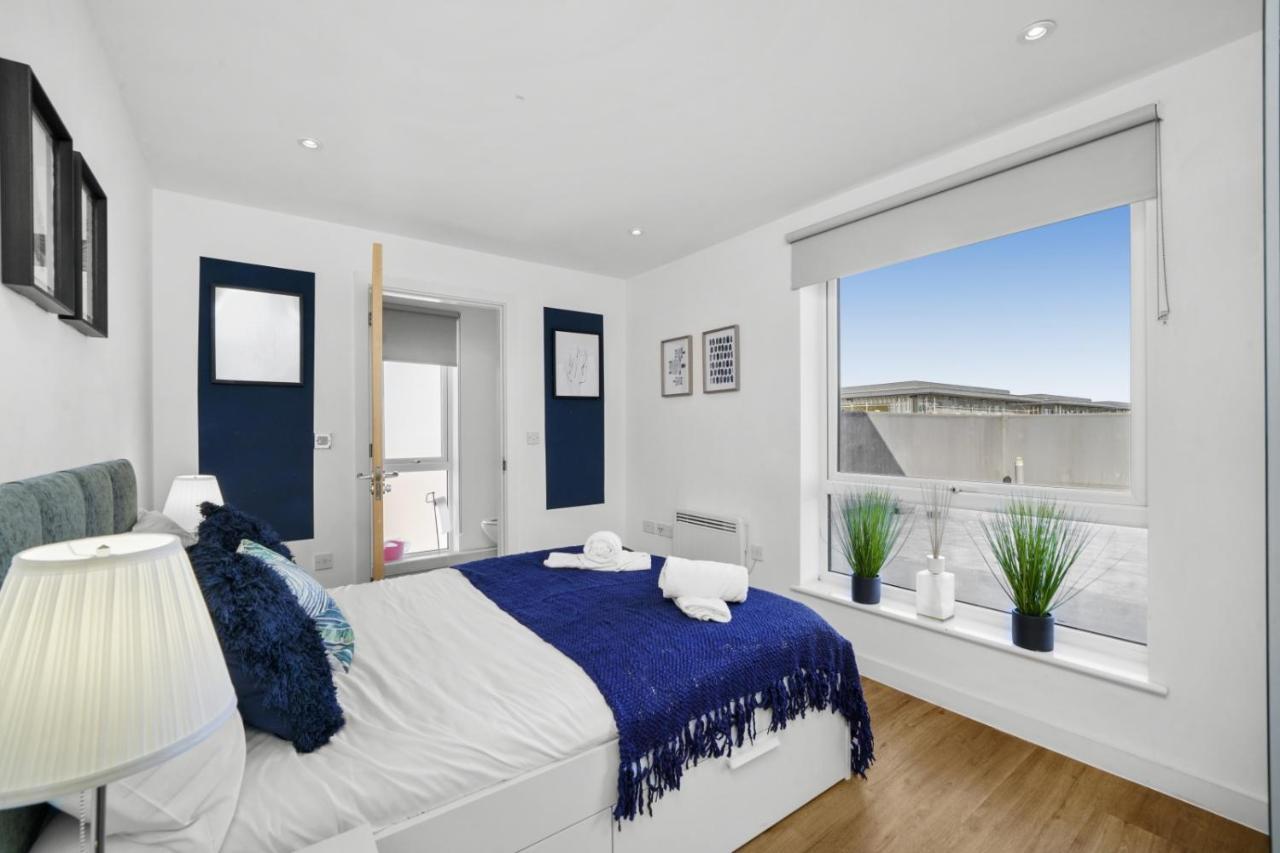Stunning City Centre Penthouse - Sleeps 10 - Parking Manchester Eksteriør billede